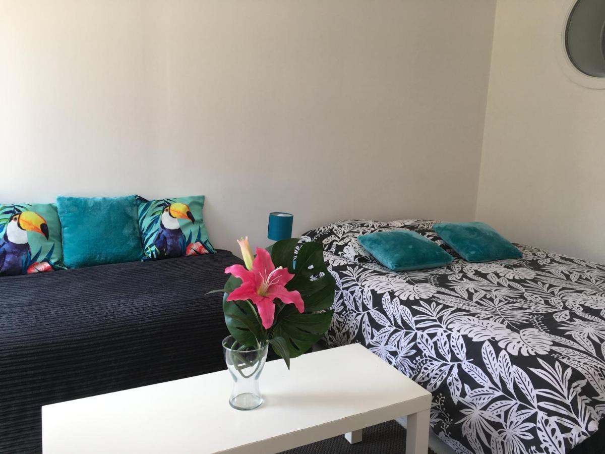 By Cassis Chambre Privee Dans Maison Familiale מראה חיצוני תמונה