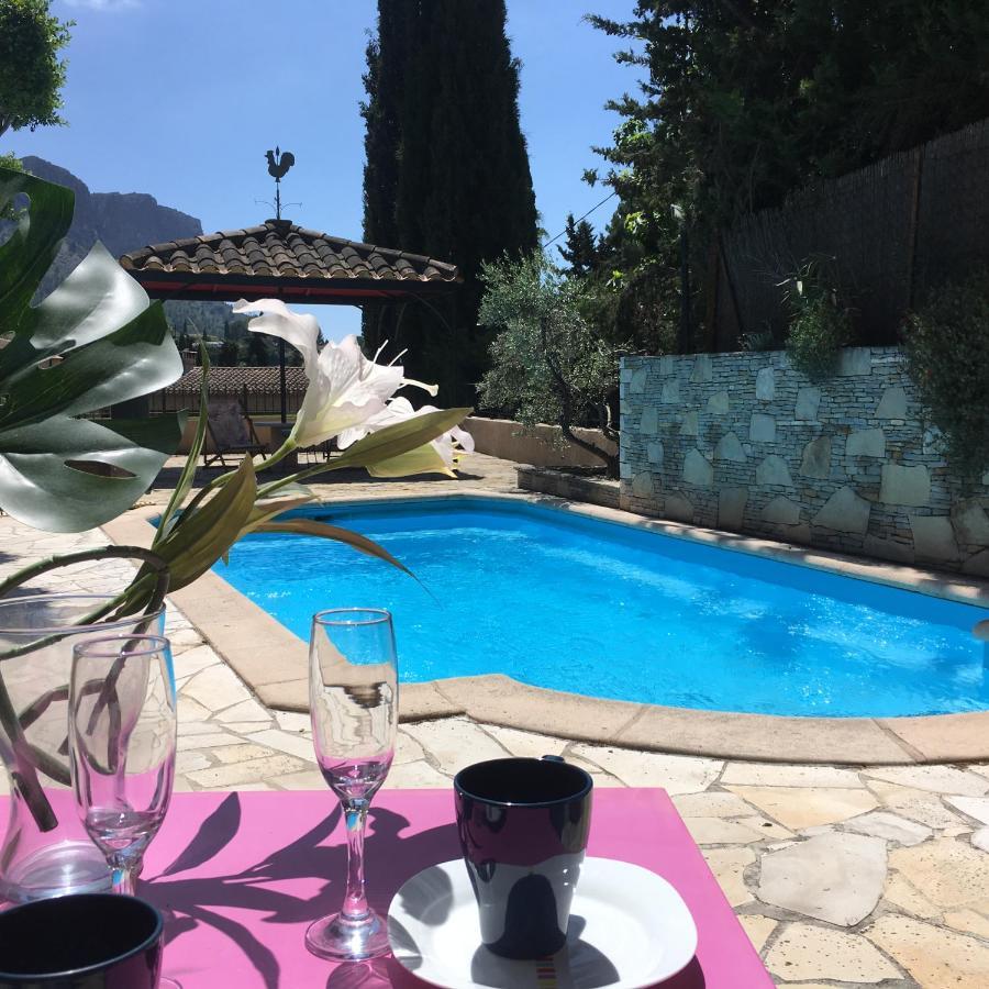 By Cassis Chambre Privee Dans Maison Familiale מראה חיצוני תמונה